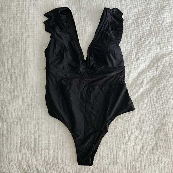Cupshe Black Plus Size Swimsuit 0X - Picture 2 of 7
